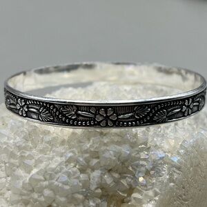 Elegant Sterling Silver Floral Bangle-Everyday Glam -Must Have